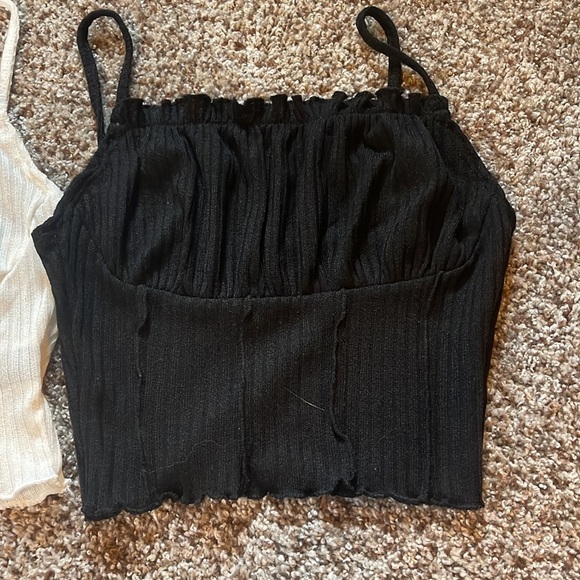 Tank tops - Picture 3 of 4